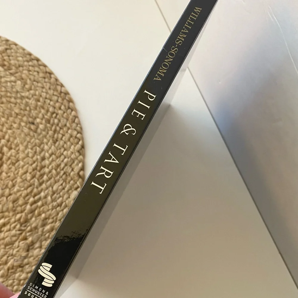 WILLIAMS-SONOMA Pie & Tart Cookbook